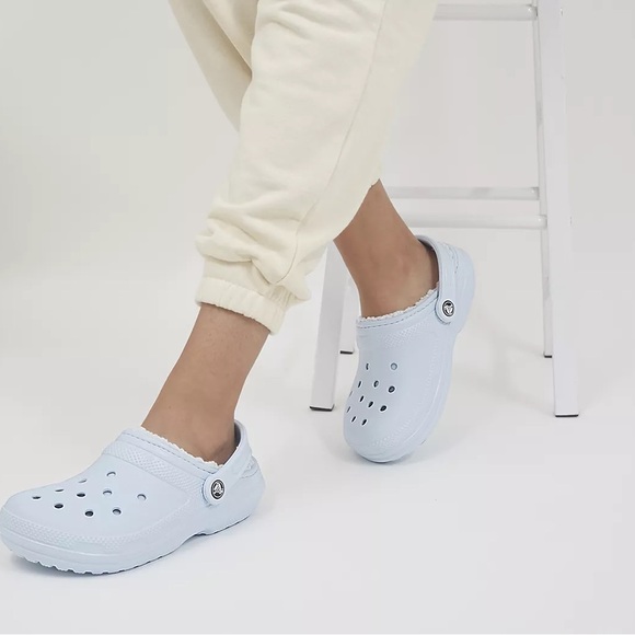 Crocs Classic Lined Clogs - Picture 8 of 9